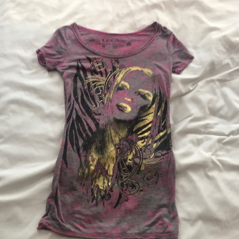 Purple/gold t-shirt